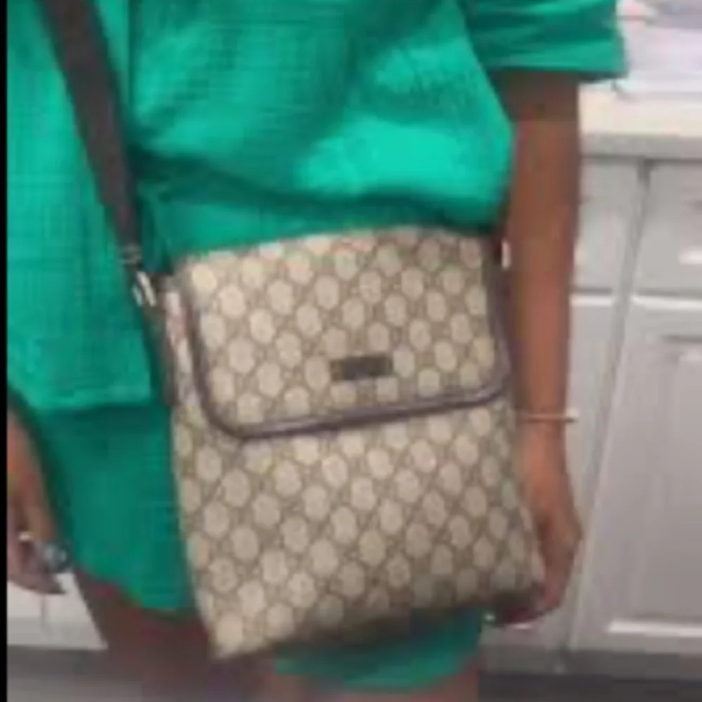 SOLD!  Gucci Flap Messenger GG Coated Canvas bag - Picture 15 of 15